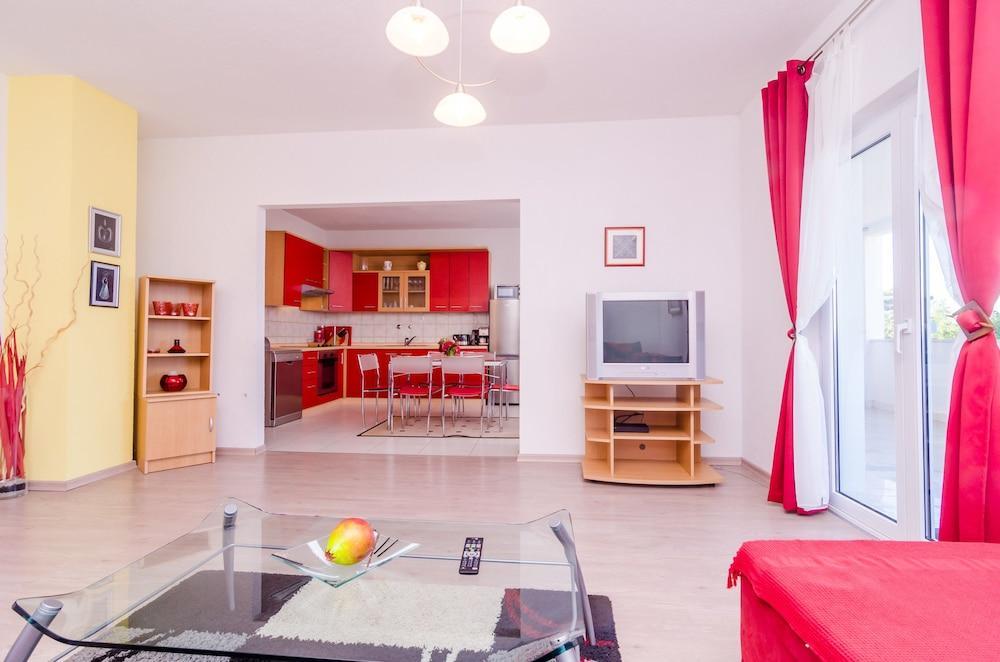 Gjestgiverier Royal 3*